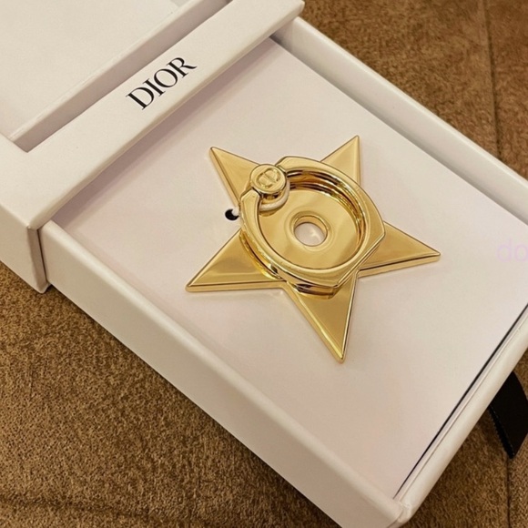 NIB Dior Gold Star Smartphone Ring - Picture 3 of 5
